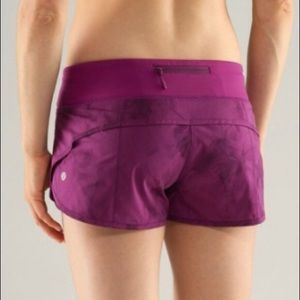 Lululemon Spray Dye Dewberry 2 shorts